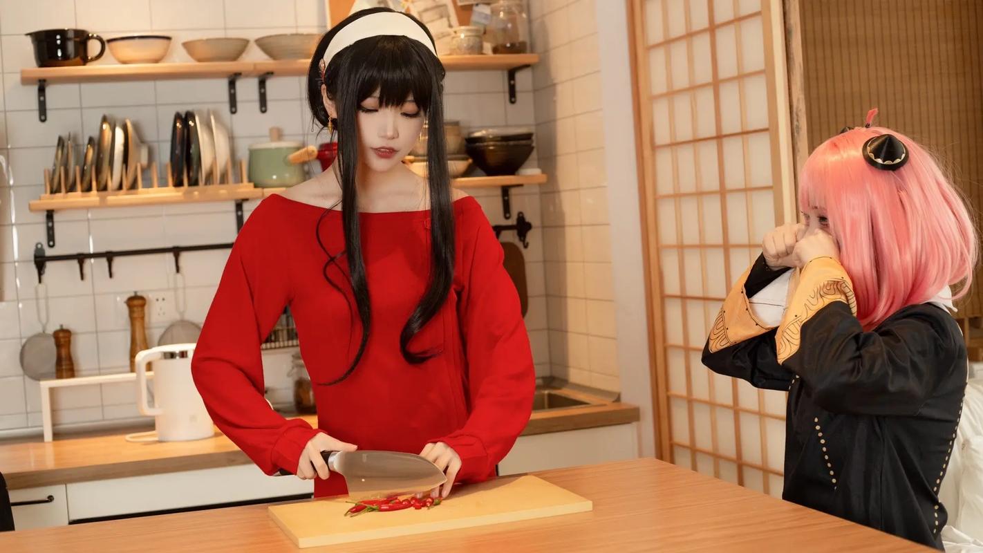 Spy x Family Yor Forger Cospla - Anime Cosplay Yor Forger review and price
