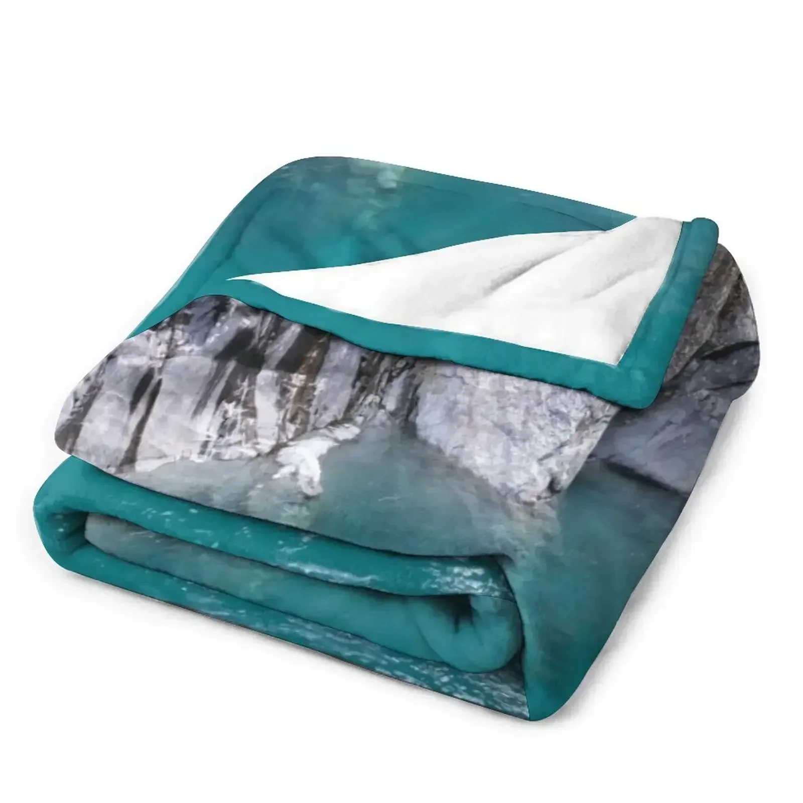 New Zealand blue pools Throw B - Anime Cosplay New Zealand review and price